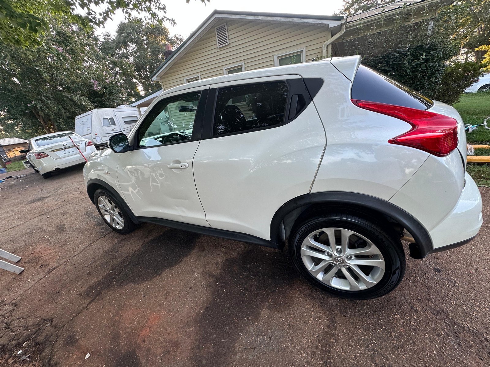 2012 Nissan Juke photo 2